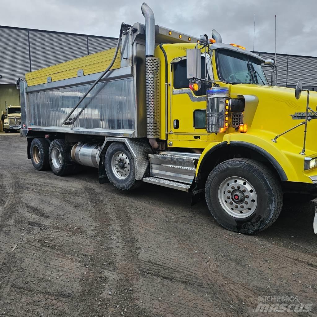 Kenworth T 800 شاحنات قلابة