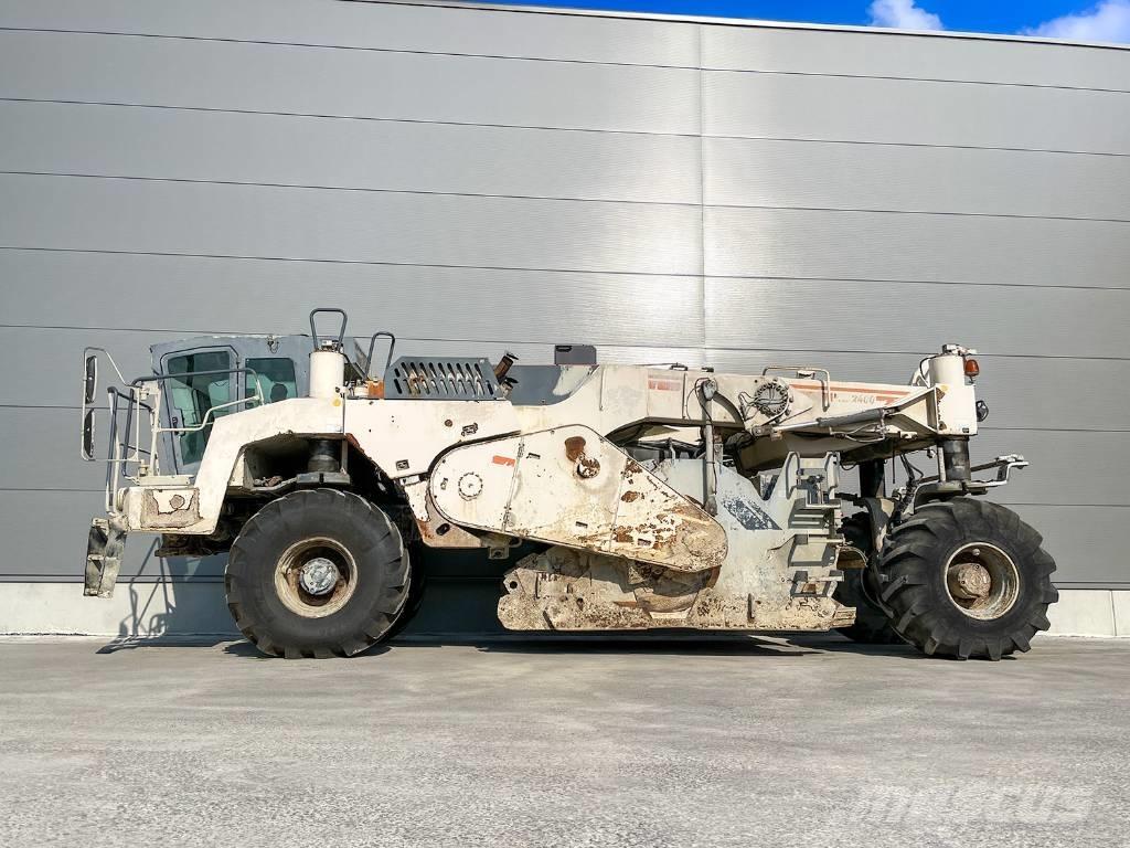 Wirtgen WR 2400 معدات إعادة تدوير الأسفلت