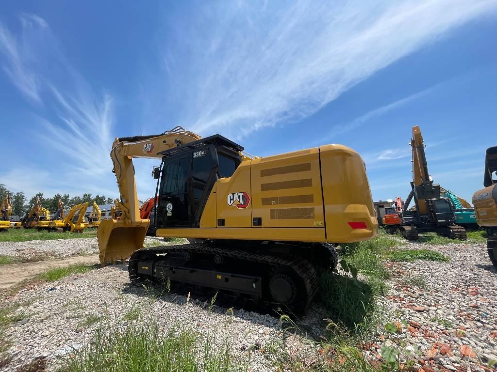 CAT 330GC حفارات زحافة