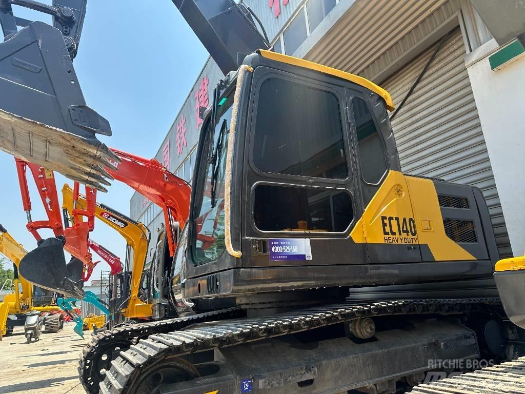 Volvo EC 140 حفارات زحافة