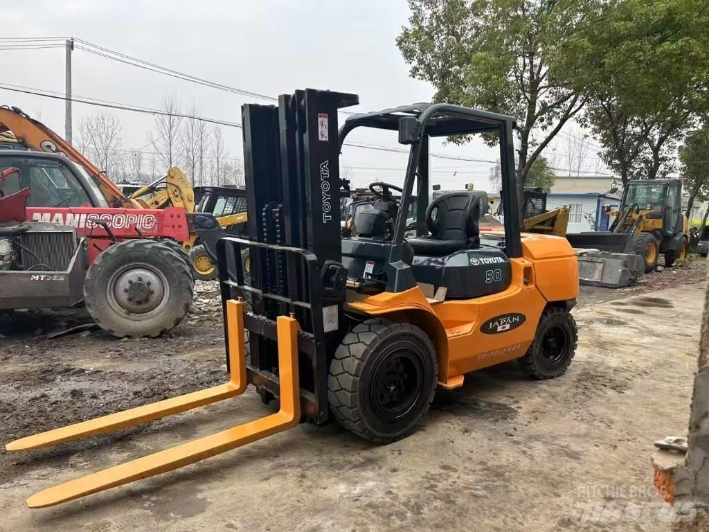 Toyota FD 50 شاحنات الديزل