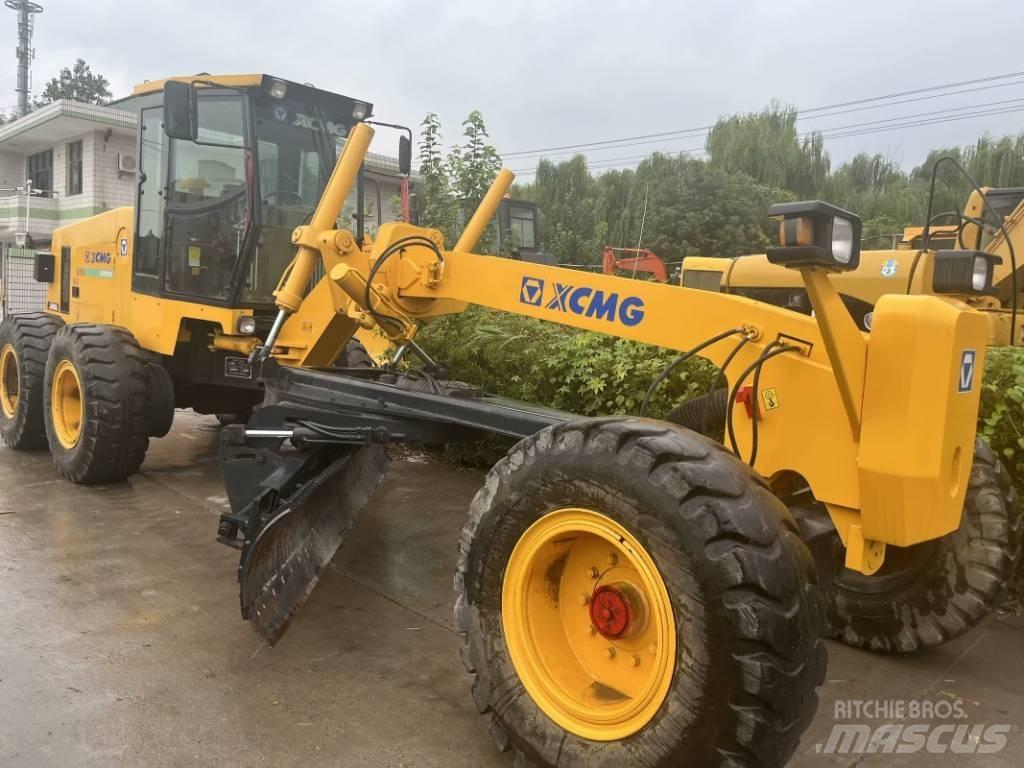 XCMG GR 180 معدات تمهيد الطرق