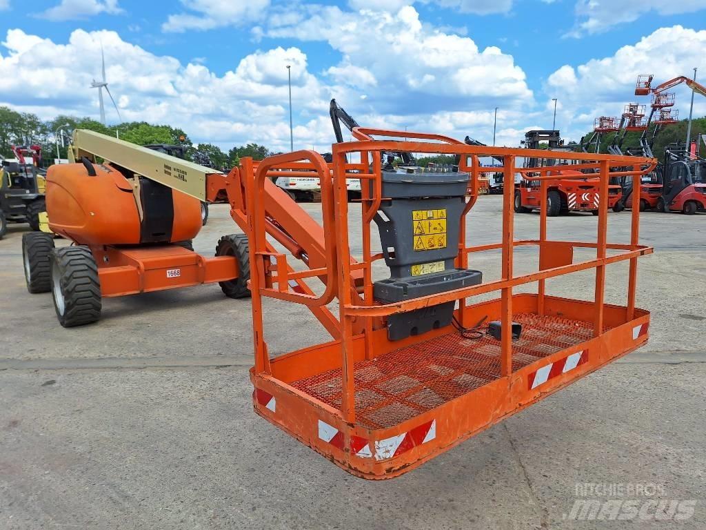 JLG 600 AJ رافعات سلة مفصلية