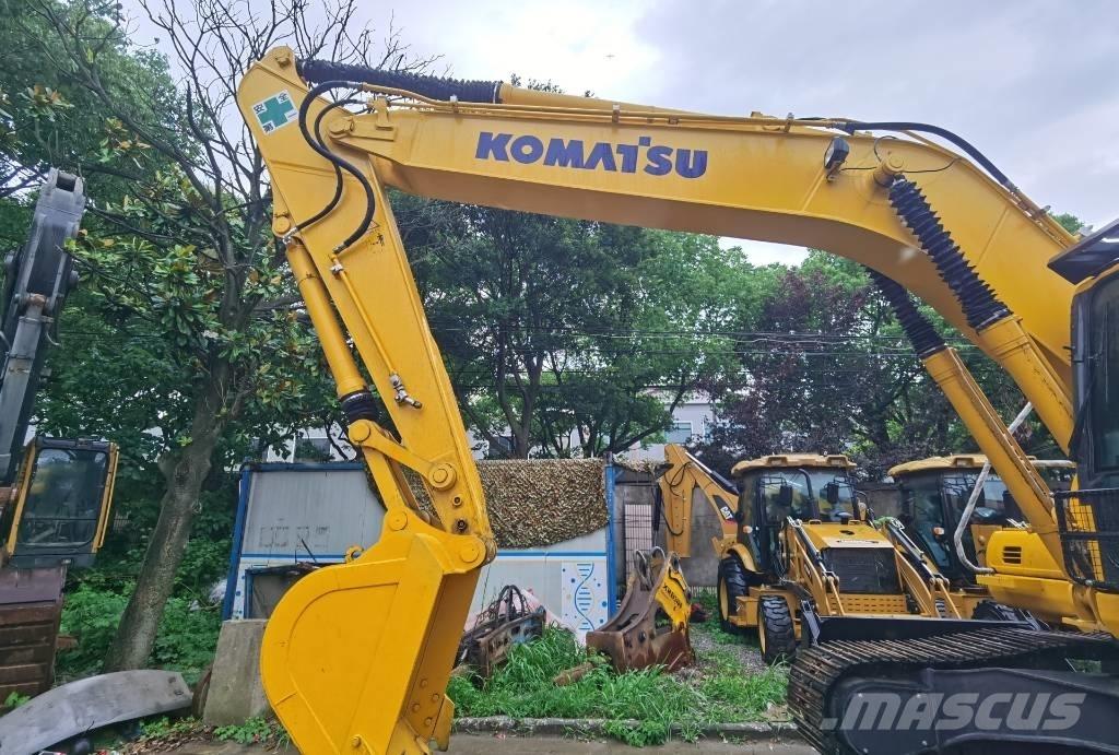 Komatsu PC220-7 حفارات زحافة