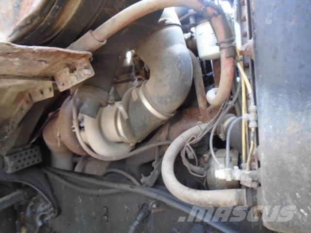 Ford LTL 9000 حراثات ونصول الجليد