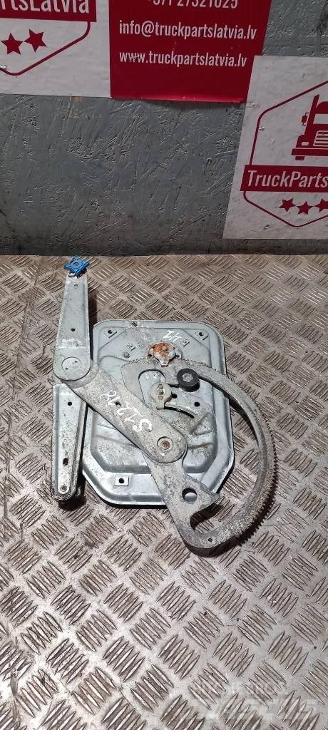 Scania R 440   1442292 كابينة والداخلية