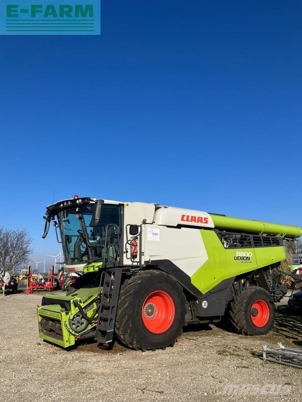 CLAAS lexion 8800 حصادات