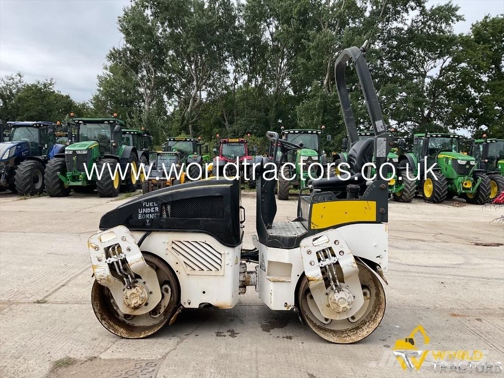 Bomag BW 120 AD-4 مداحل ثنائية الاسطوانة