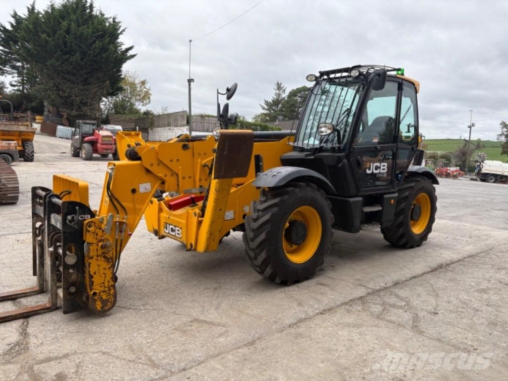 JCB 540-180 مناولات متداخلة