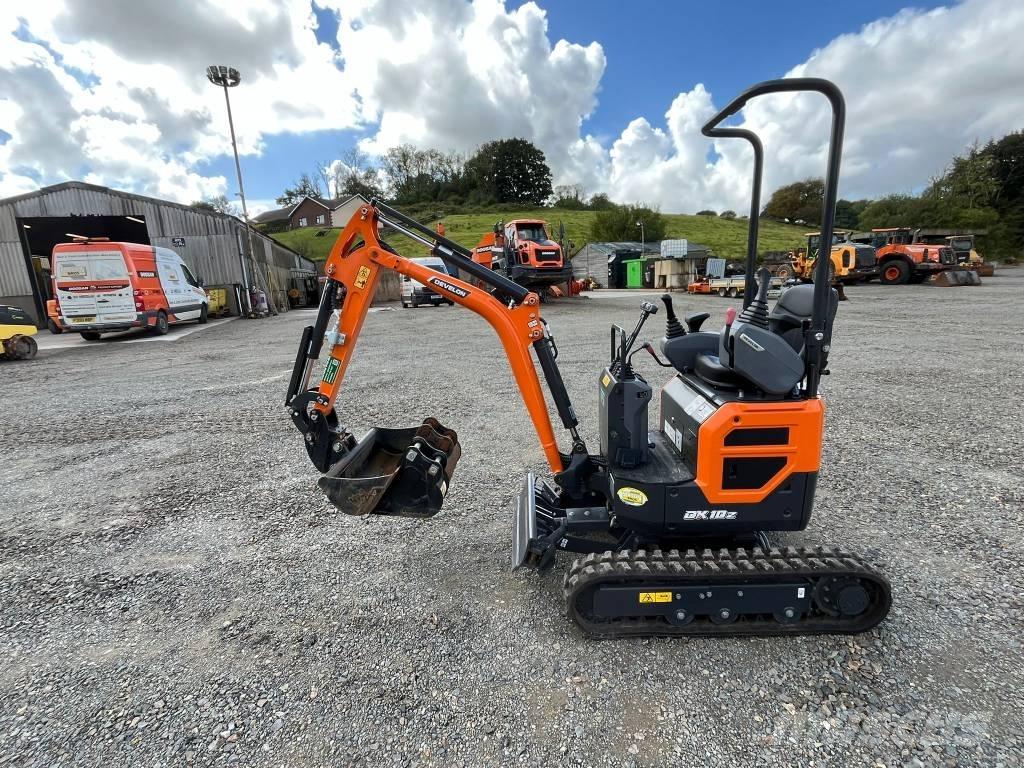 Develon DX 10 Z-7 حفارات صغيرة أقل من 7 طن (حفارات صغيرة)