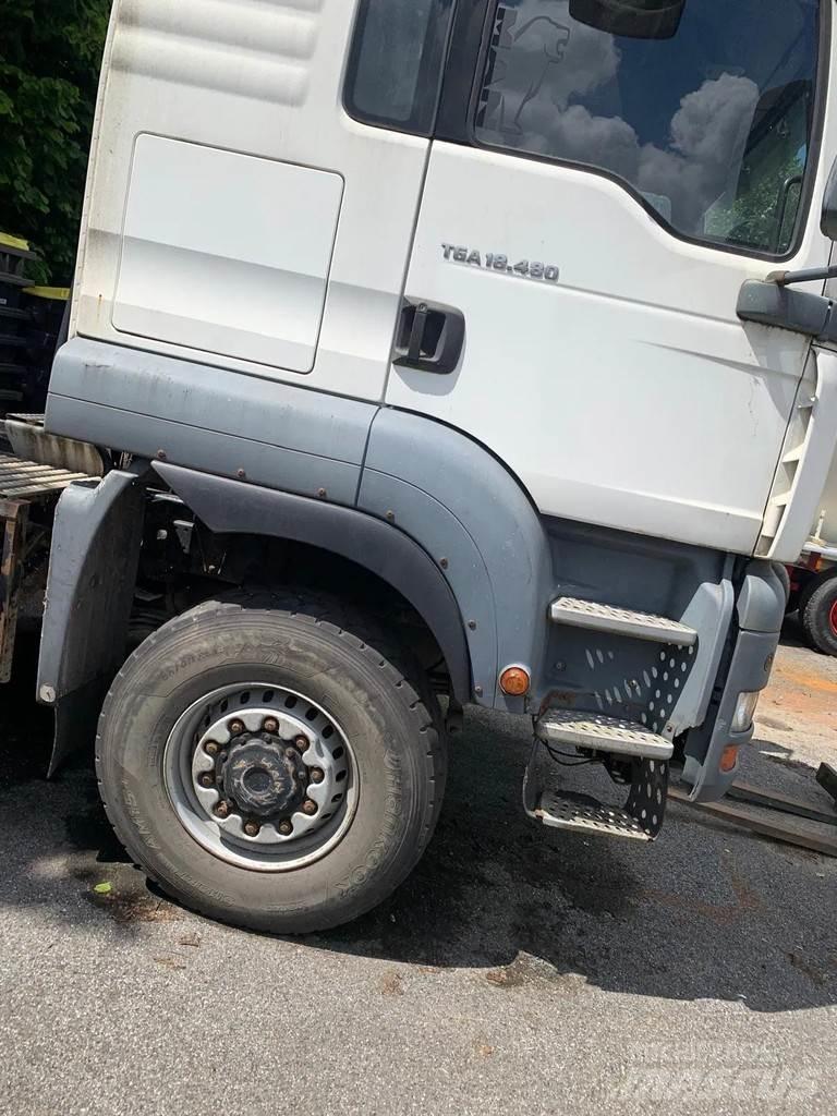 MAN TGA 18.480 4x4 وحدات الجر