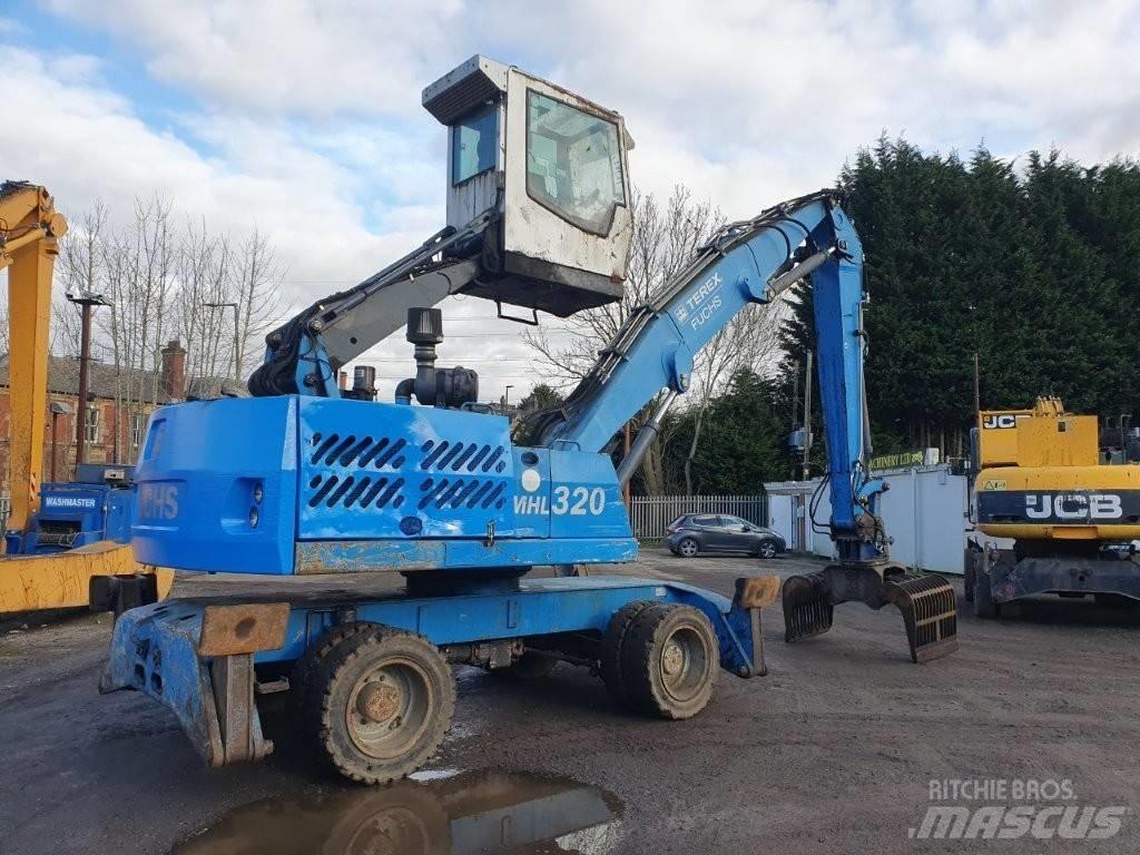 Fuchs MHL 320 مناولات المخلفات / مناولات صناعية