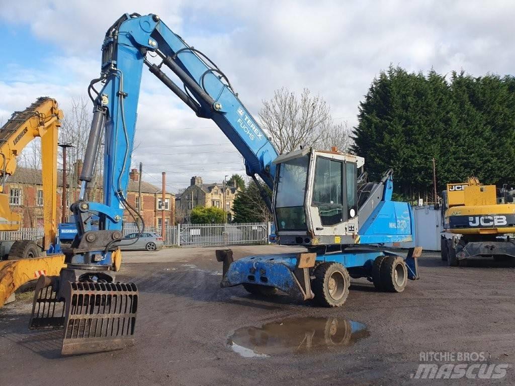 Fuchs MHL 320 مناولات المخلفات / مناولات صناعية