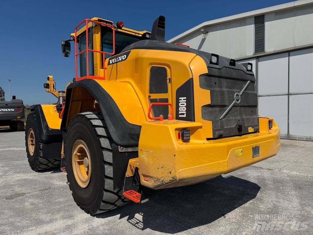 Volvo L 180 H لوادر بعجل