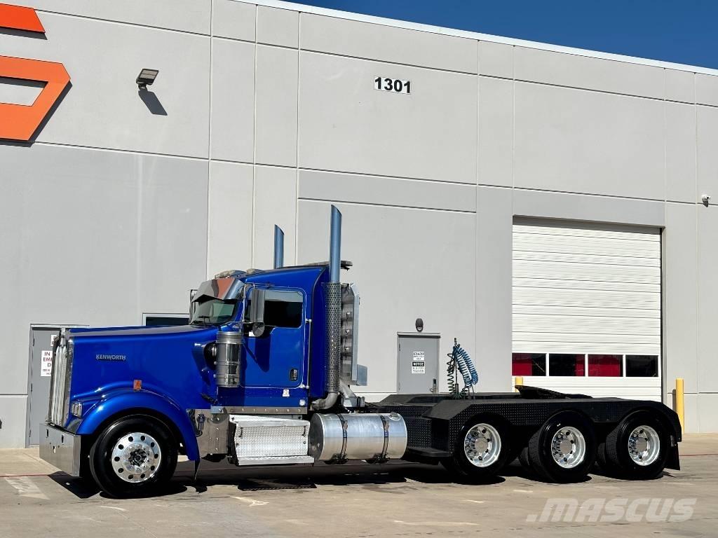 Kenworth W900 وحدات الجر