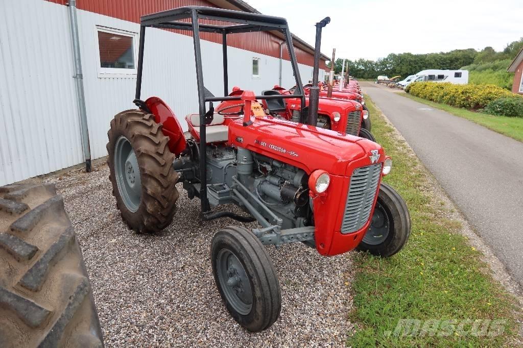 Massey Ferguson 35 الجرارات
