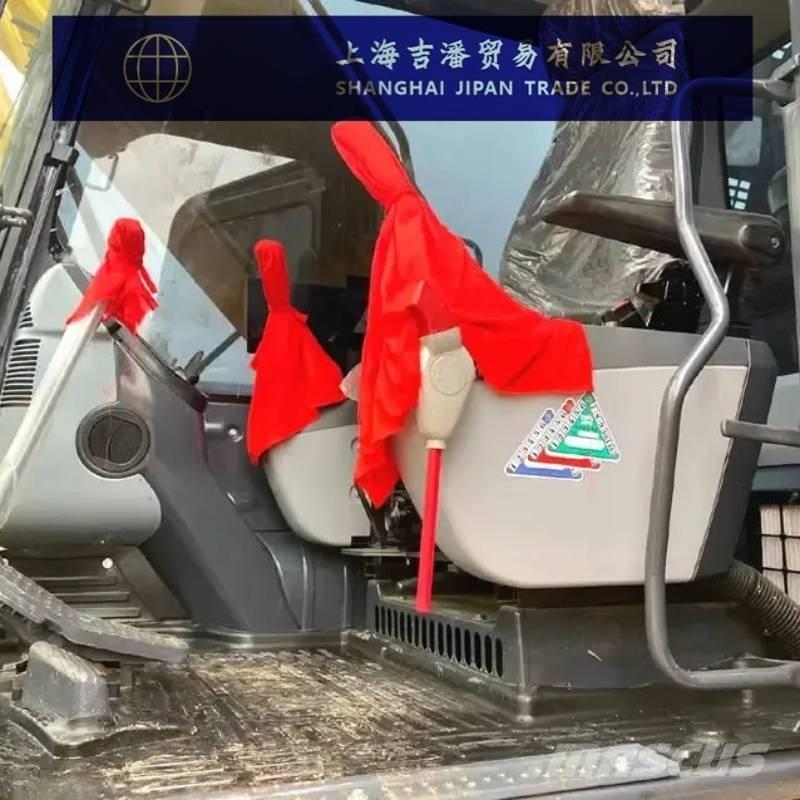 Komatsu PC 220 حفارات زحافة