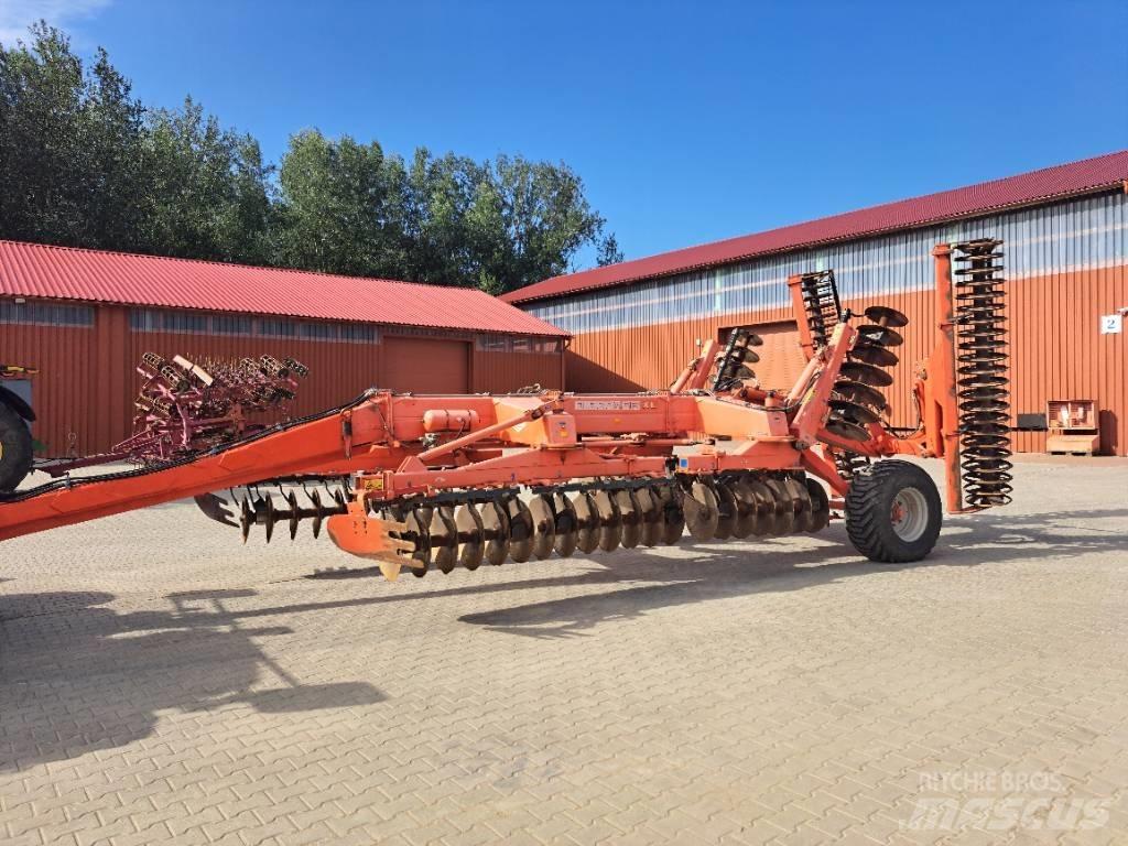Kuhn Discover XL 52 زحافات ساحقة