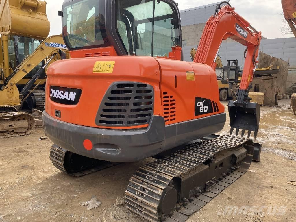 Doosan DH 60-7 حفارات صغيرة أقل من 7 طن (حفارات صغيرة)