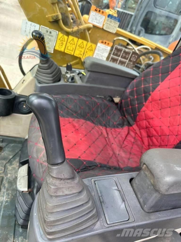 CAT 307 C حفارات زحافة