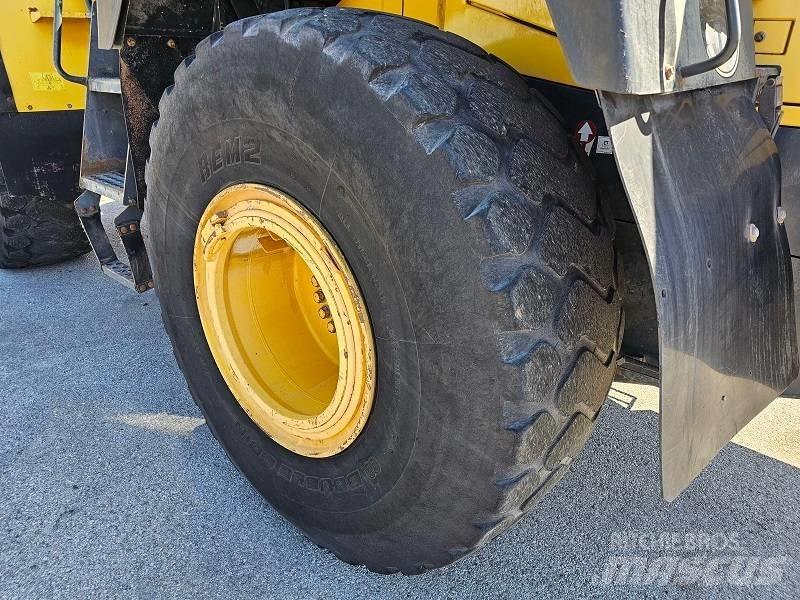 Komatsu WA 400-5 لوادر بعجل