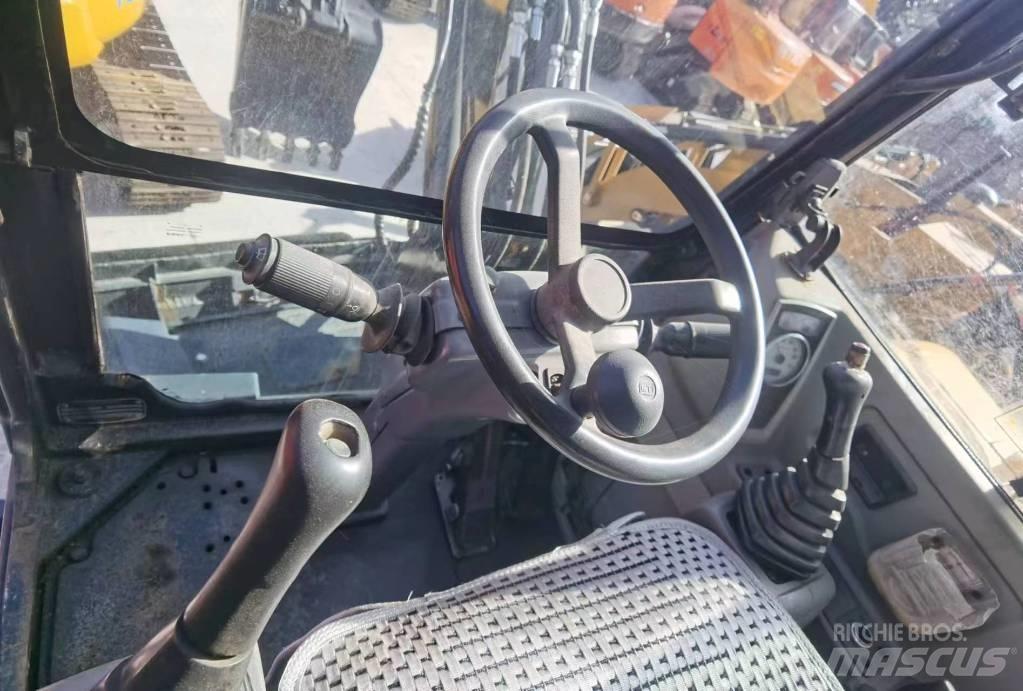 Hyundai Robex 60 W حفارات بعجل