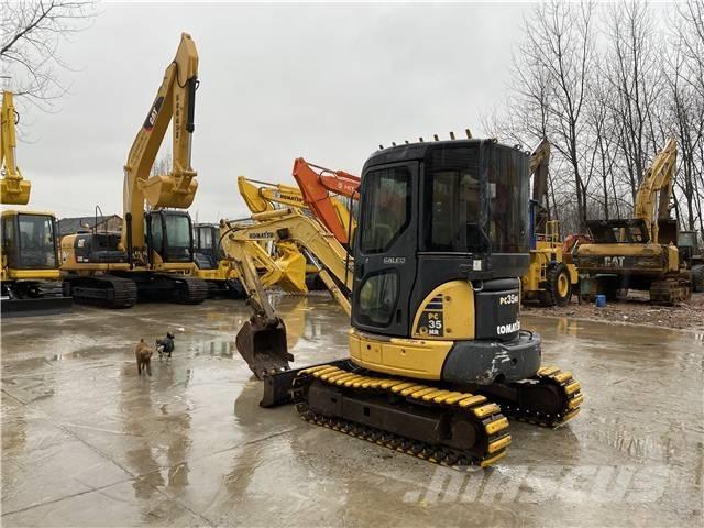 Komatsu PC35MR-2 حفارات زحافة