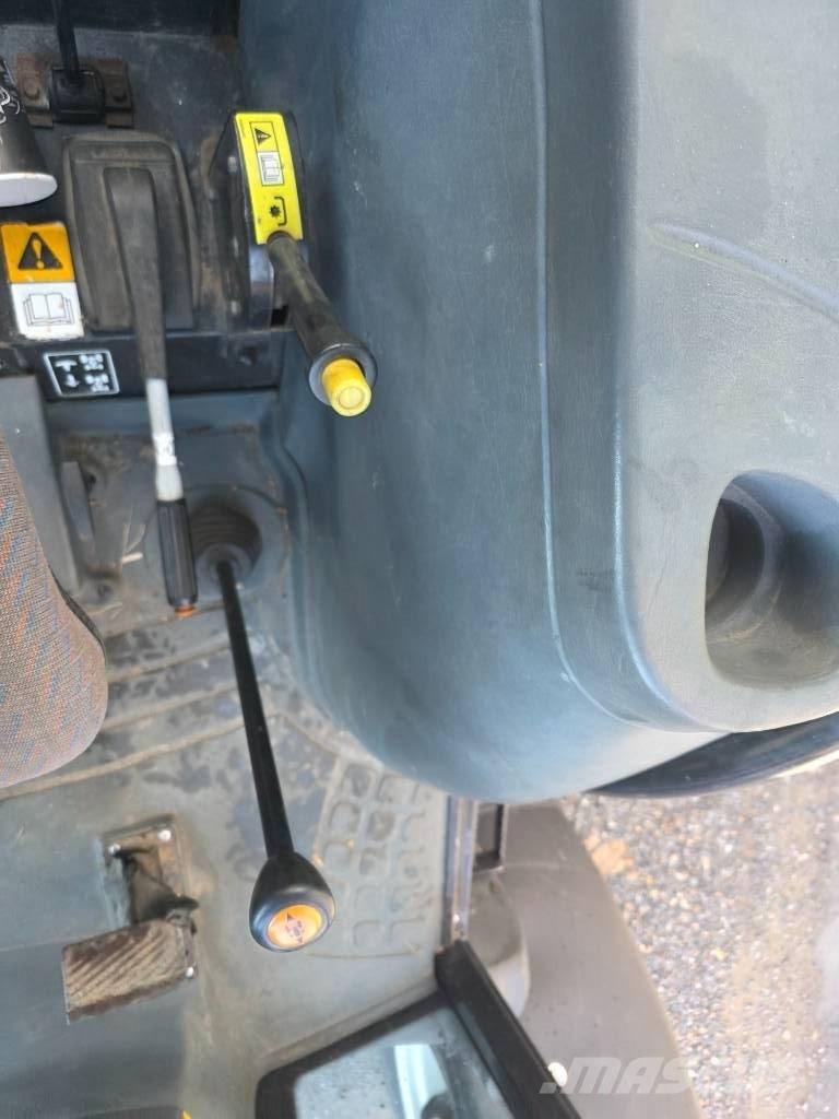 New Holland TD 90 D الجرارات