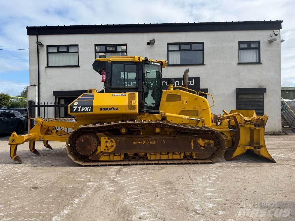 Komatsu D 71P Xi-24 بلدوزرات مجنزرة