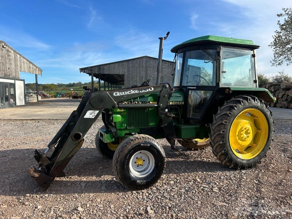 John Deere 2040 S الجرارات