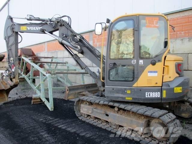 Volvo ECR 88 D حفارات وسط 7 طن - 12 طن