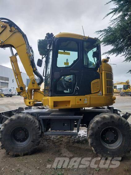 Komatsu PW138MR-11 حفارات بعجل