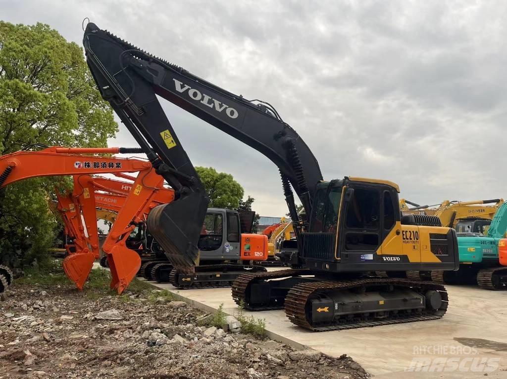 Volvo EC 210 D حفارات زحافة