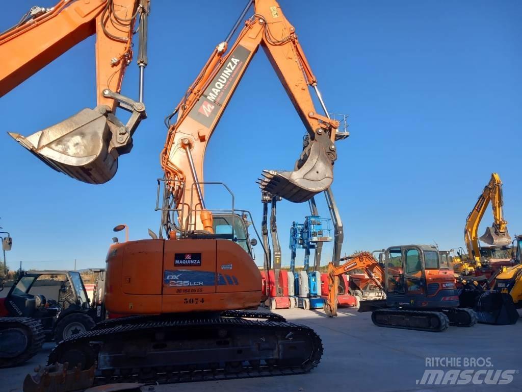 Doosan DX 235 LCR حفارات زحافة