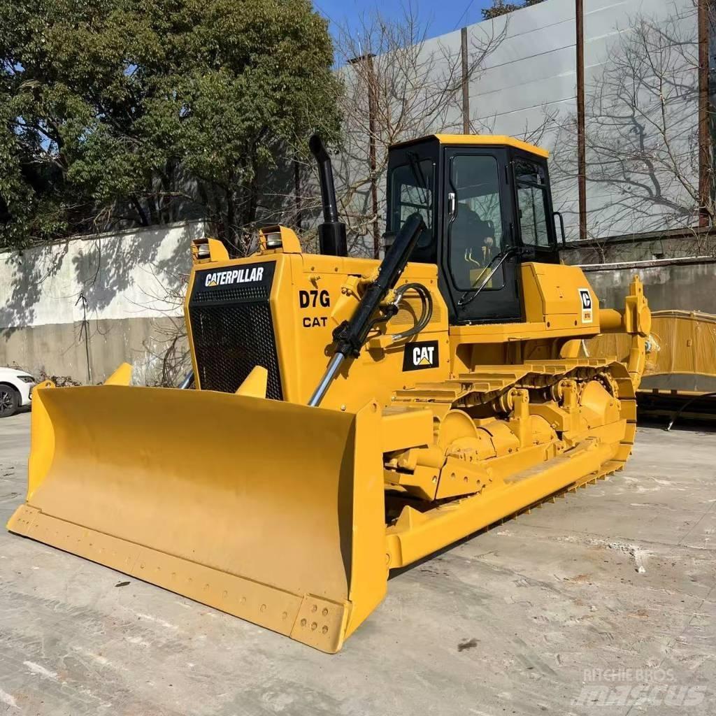 CAT D 7 G معدات تمهيد الطرق