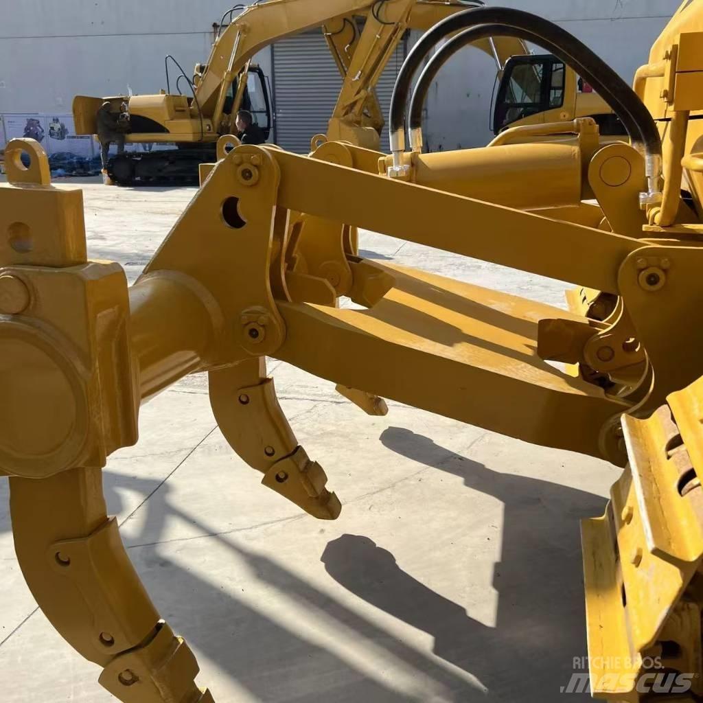 CAT D 7 G معدات تمهيد الطرق