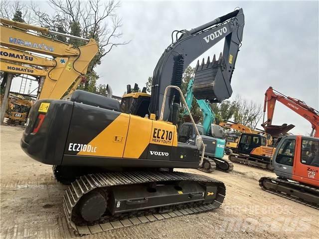 Volvo EC 210 D حفارات زحافة