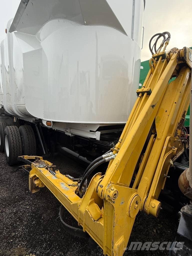 Freightliner 108SD شاحنات المخلفات