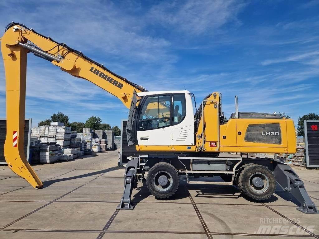 Liebherr LH 30 M مناولات المخلفات / مناولات صناعية