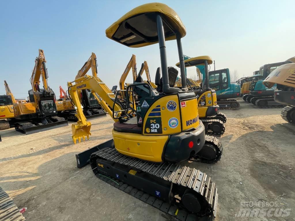 Komatsu PC 30 حفارات زحافة