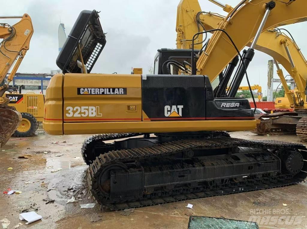 CAT 325 B L حفارات زحافة