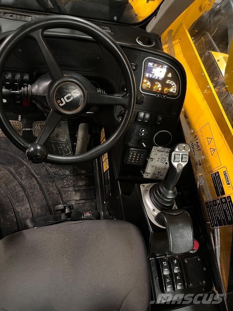 JCB 540-170 مناولات متداخلة