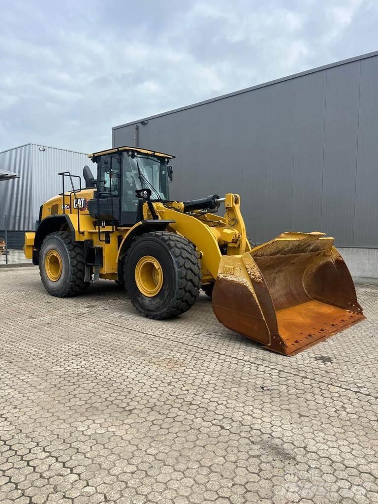 CAT 966 XE لوادر بعجل