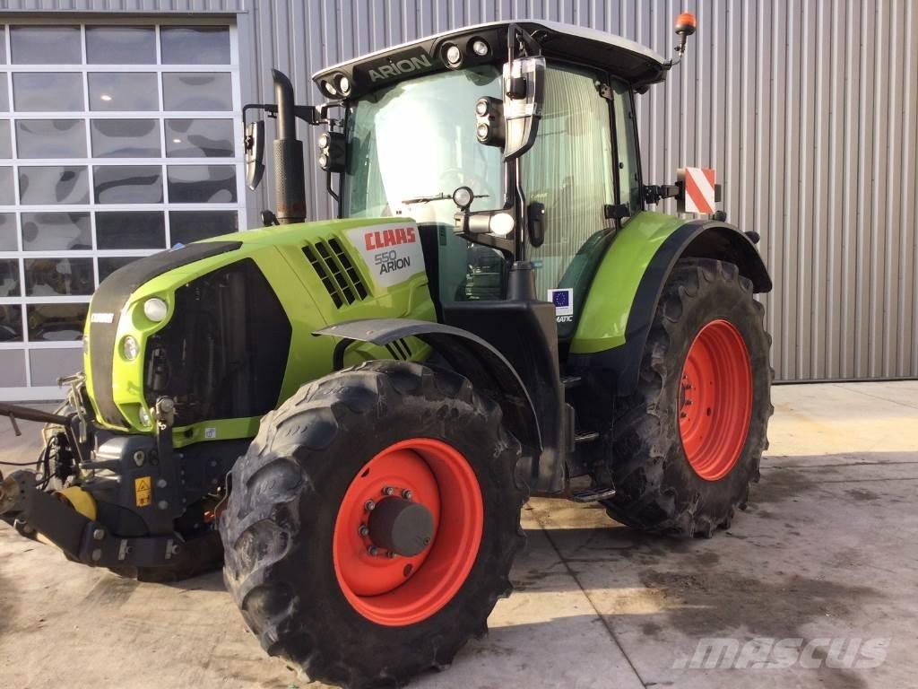 CLAAS ARION 550 الجرارات