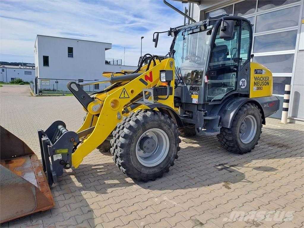 Wacker Neuson WL60 لوادر بعجل