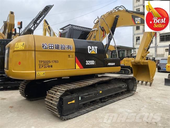 CAT 320 D حفارات زحافة