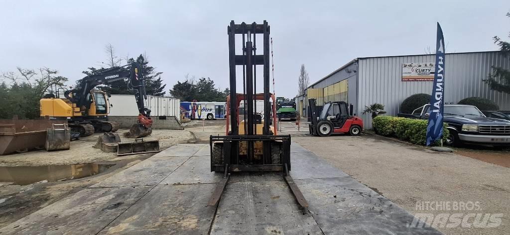 Hyster F7060DPJ شاحنات الديزل