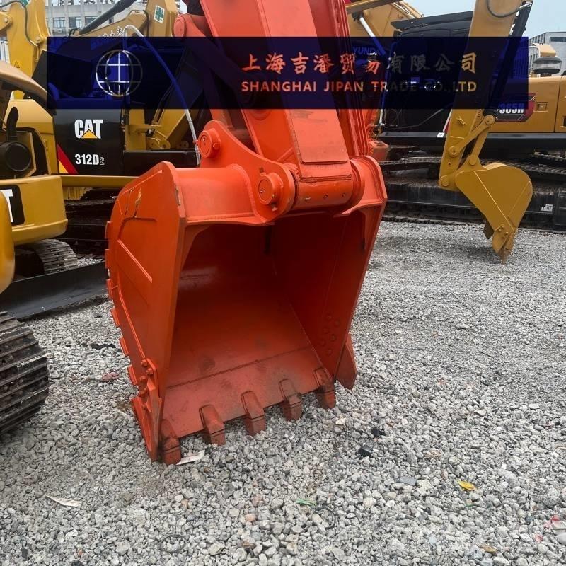 Hitachi ZX 200 حفارات زحافة
