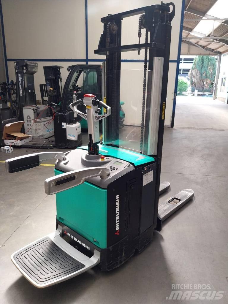 Mitsubishi SBV 16 N شاحنات مناولة ذاتية الدفع