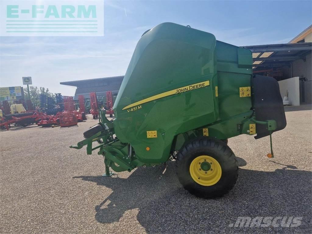 John Deere V451M محزمات مربعة